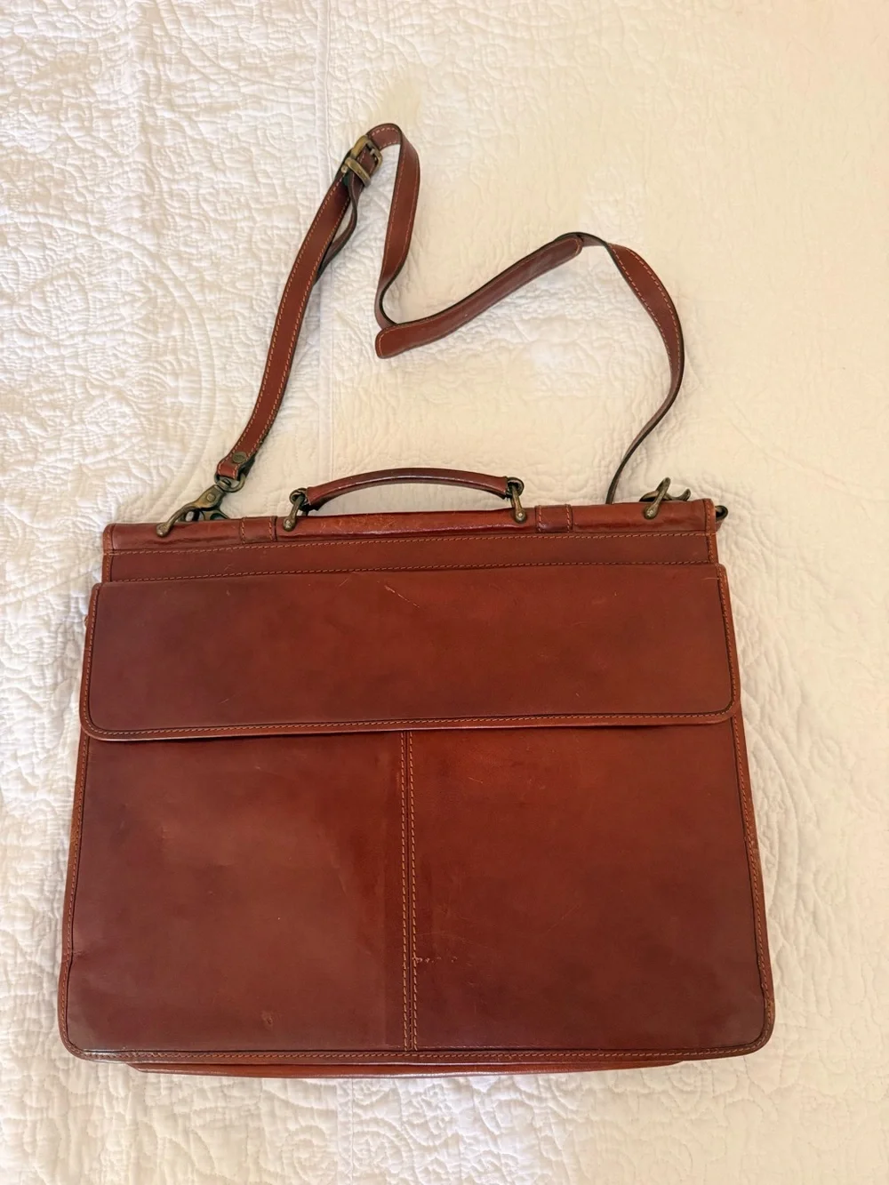 SACHI Tan Leather Messenger Briefcase with Shoulder Strap